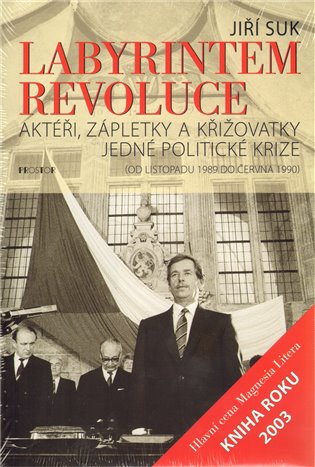 Labyrintem revoluce koupíte na Kosmas.cz
